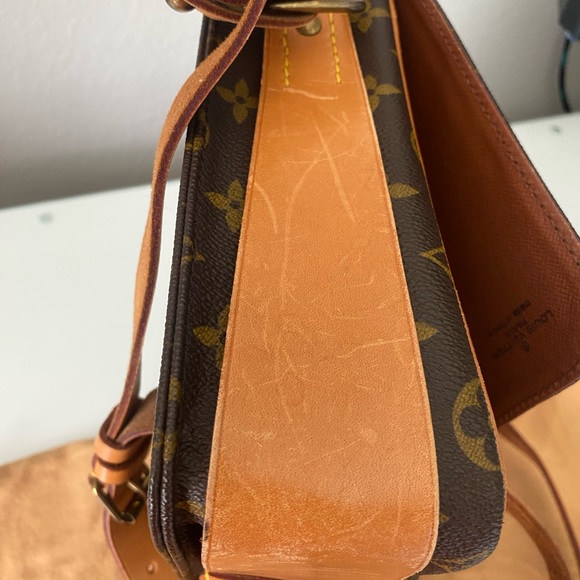 🔥🔥Authentic LV Monogram Cartouchiere GM🔥 - Picture 10 of 16